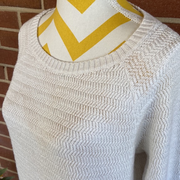 LOFT  White Sweater - Picture 3 of 13